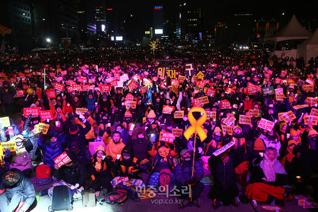 서울2017년최대규모 촛불.jpg